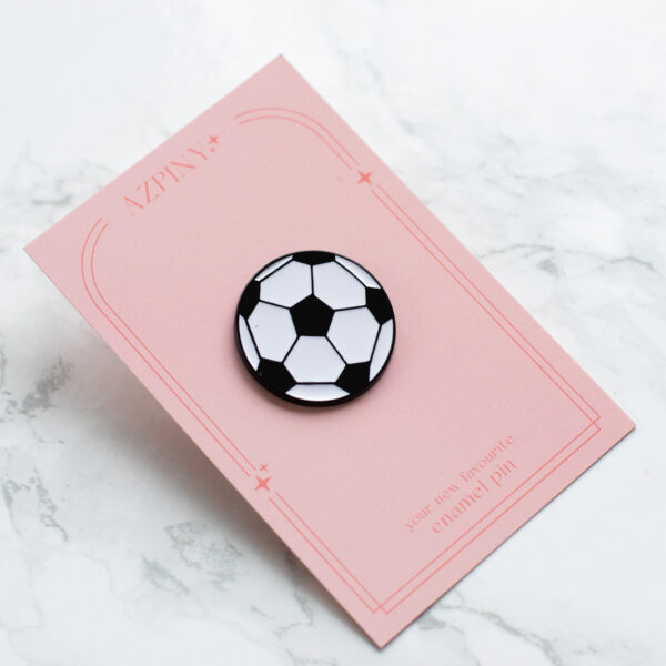 pin futbalová lopta
